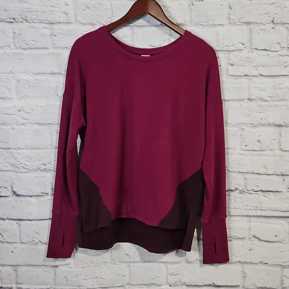 💙 Old Navy active colorblock sweatshirt